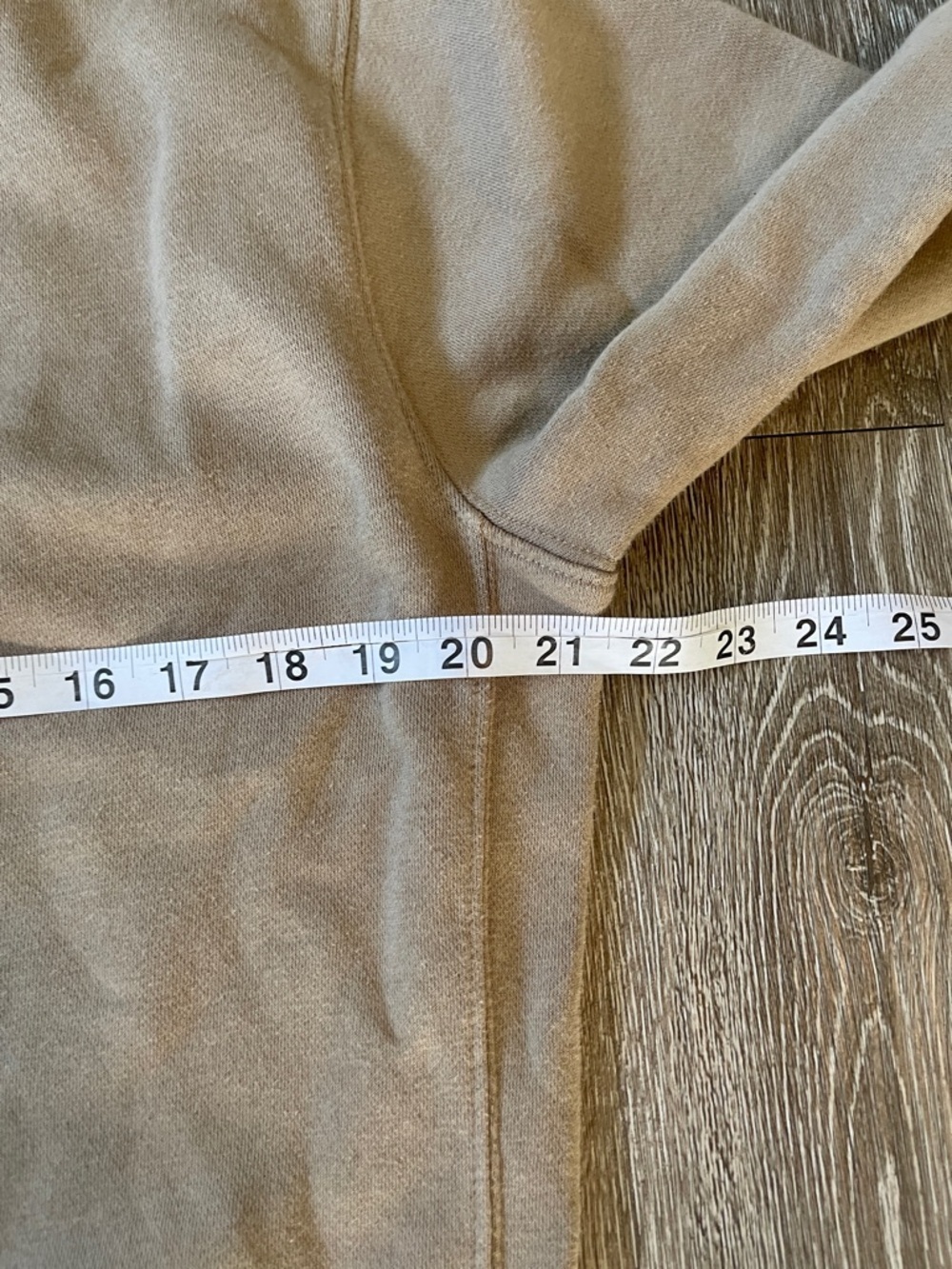 Nike Crewneck Sweatshirt in Beige Tan with White Logo size small pullover - Picture 5 of 5